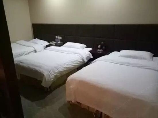 三人间