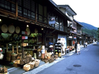 2021年日本旅游團(tuán)報(bào)價(jià)_8月日本旅游_日本跟團(tuán)還是自由行
