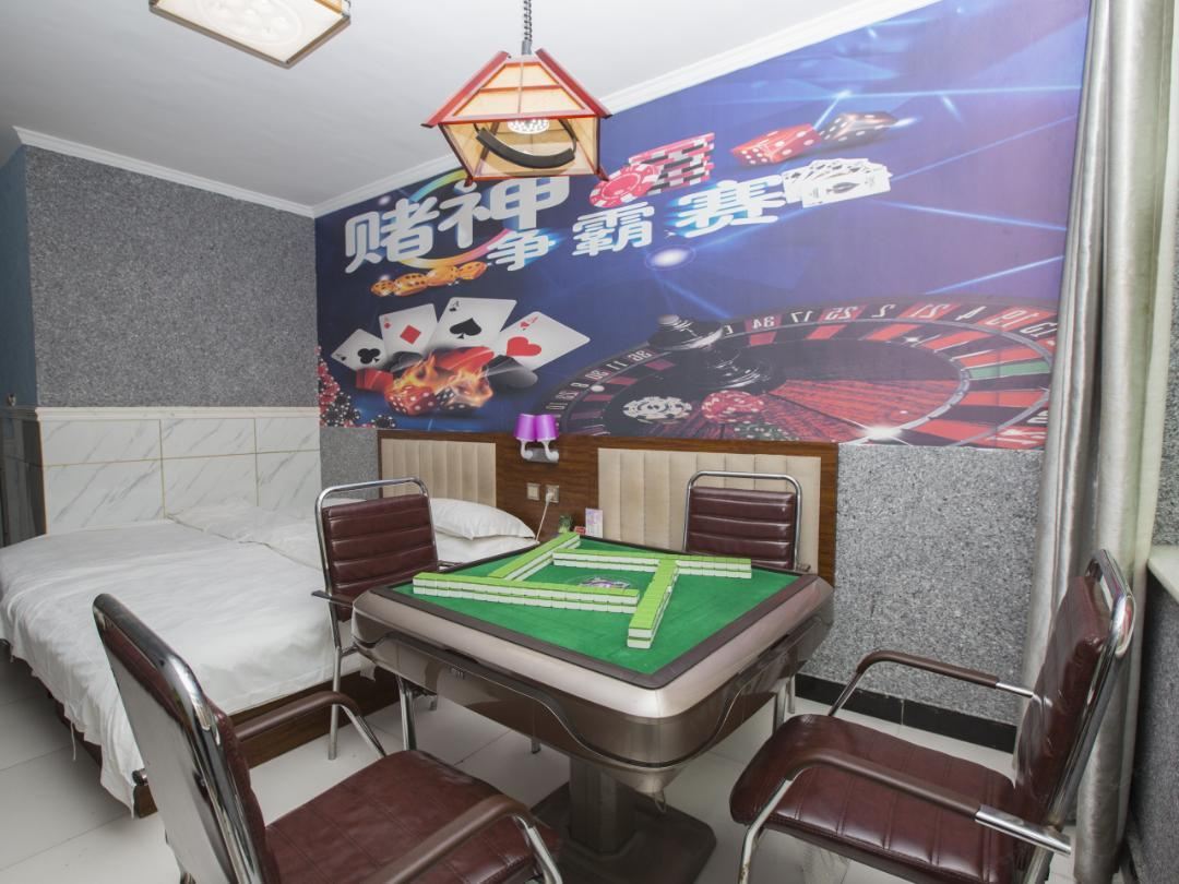 豪华麻将房