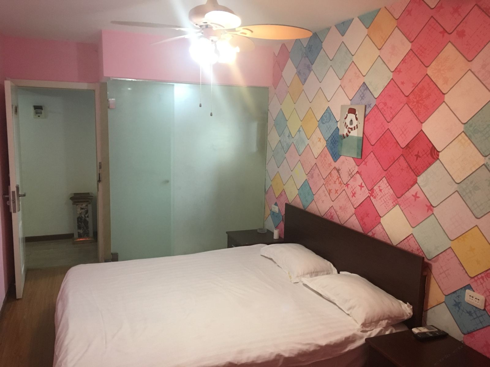 浪漫大床房