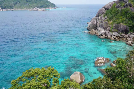 <泰国-普吉岛-5晚6日游>双体风帆游艇皇帝岛珊瑚岛，彩虹夜市，葡式小镇，2天自由活动仅一站免税店
