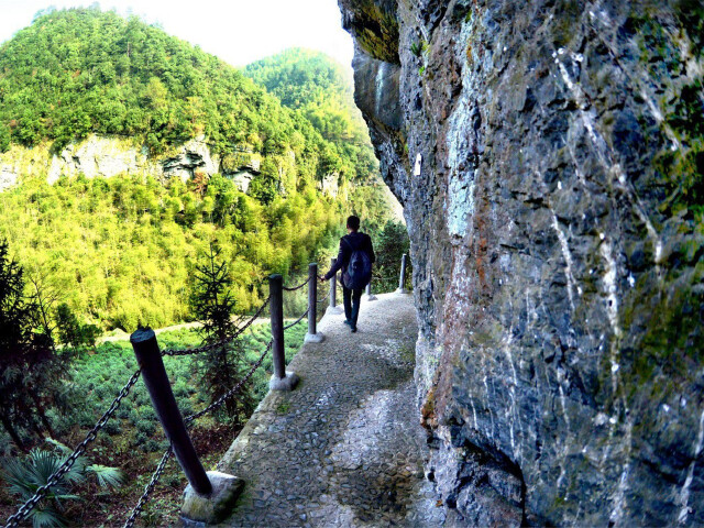  宁国2日游>门票全含(青龙湖储家滩,华东大裂谷, 夏霖