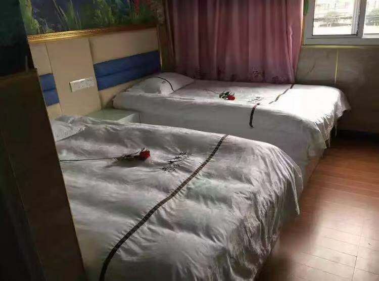 标准间B