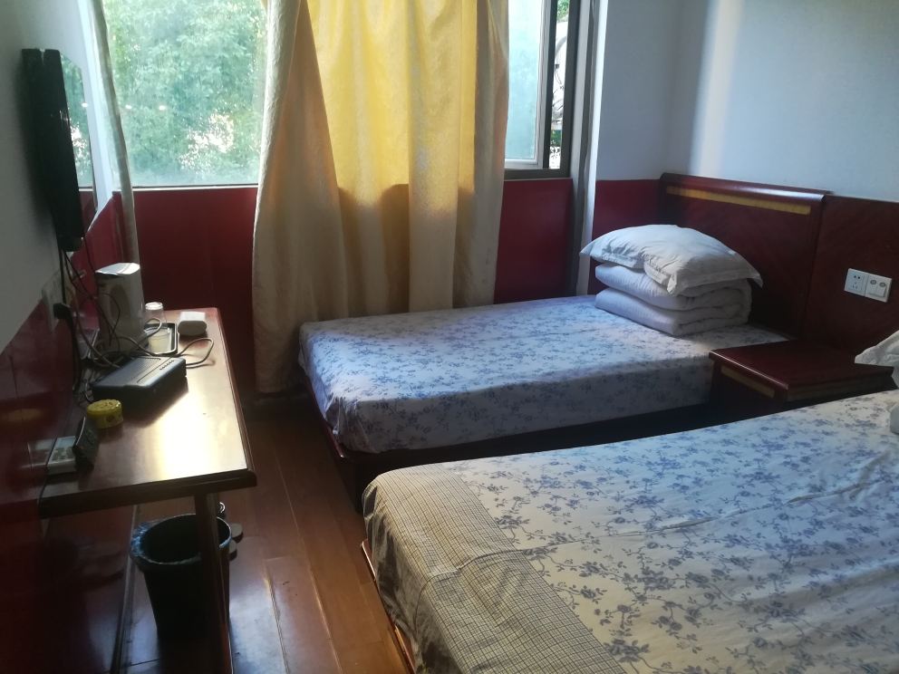 标准双床房
