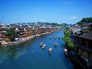 十一湖南張家界游報價_湖南張家界8天游_今年去湖南張家界旅游