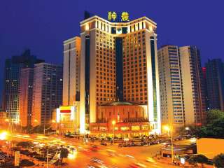 8月湖南張家界旅游_湖南張家界跟團(tuán)還是自由行