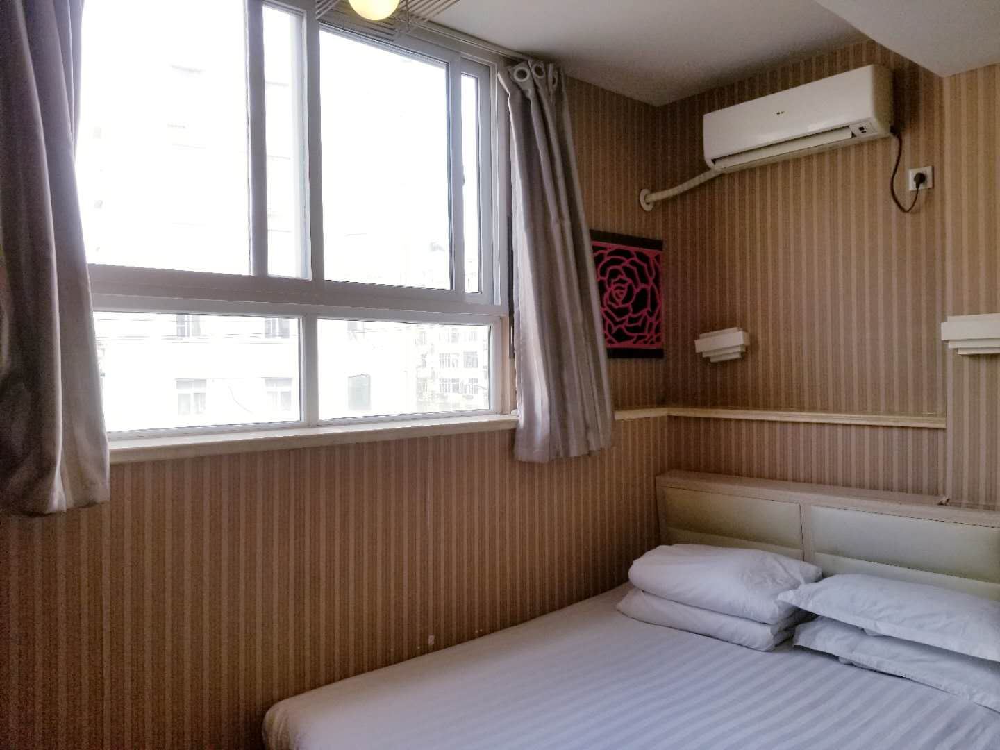 温馨大床房