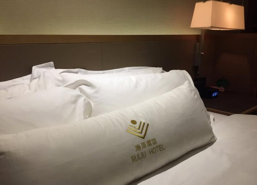 至尊大床房