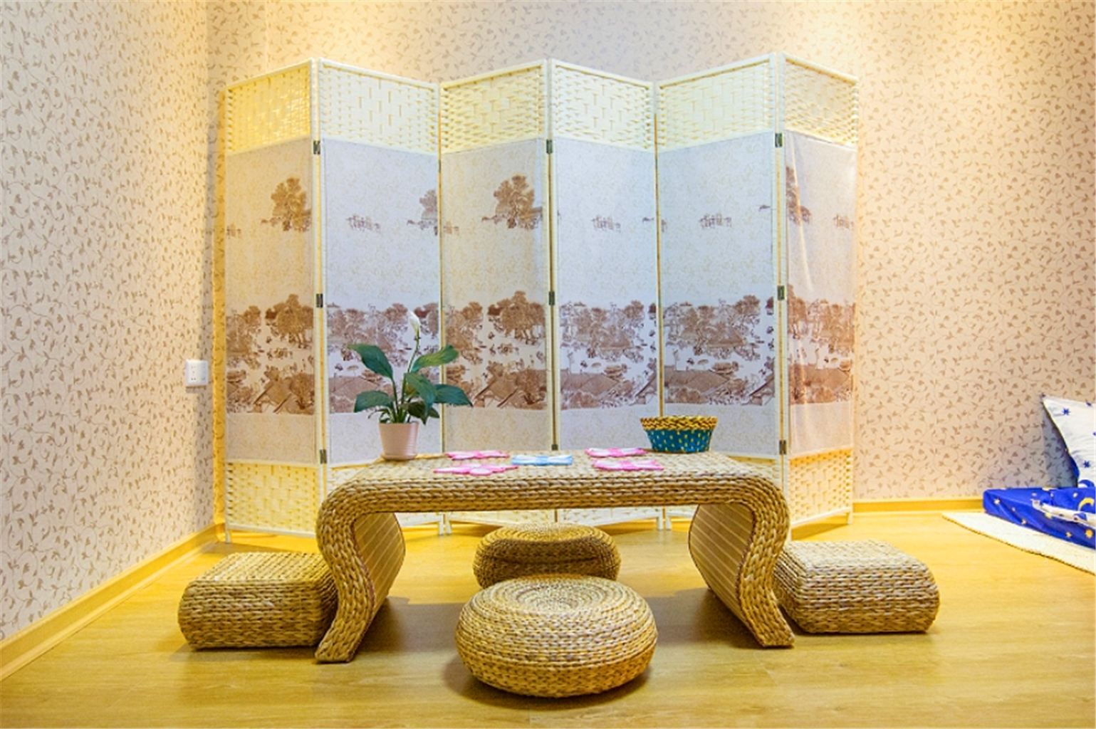 榻榻米豪华大床房