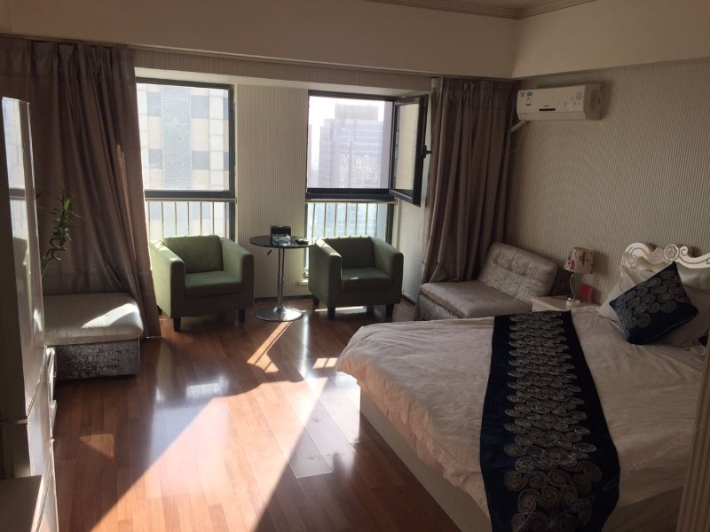 hotelPic