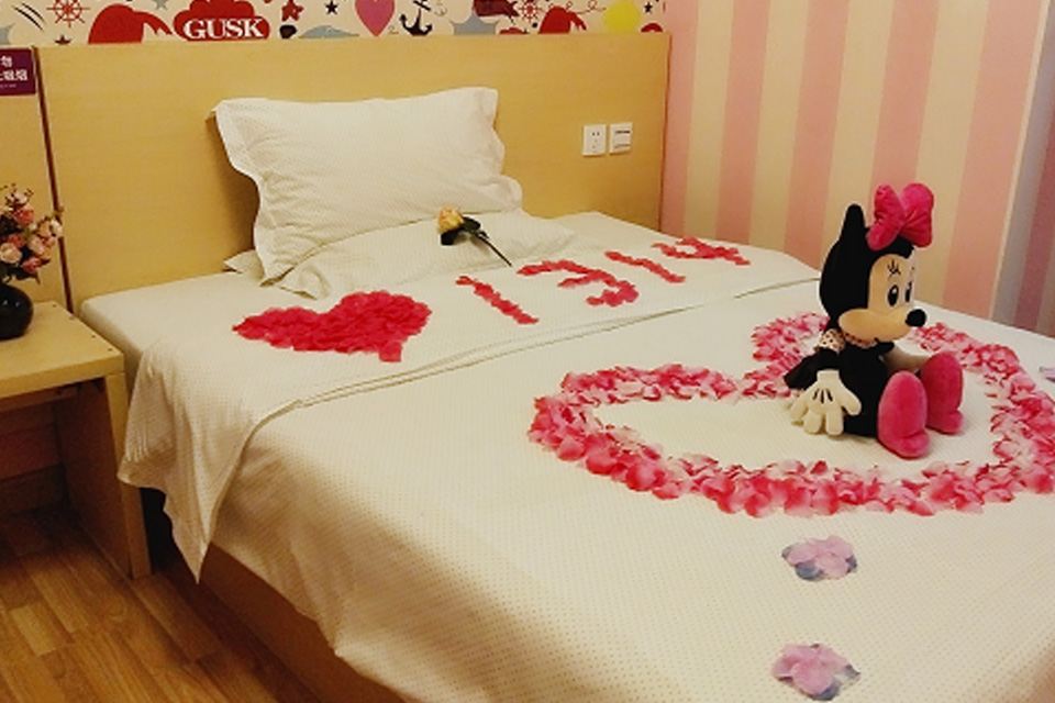 心悦布置房