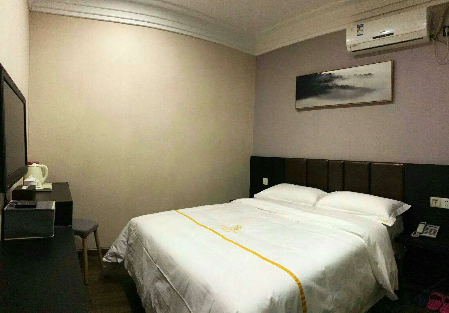 温馨大床房(无窗)