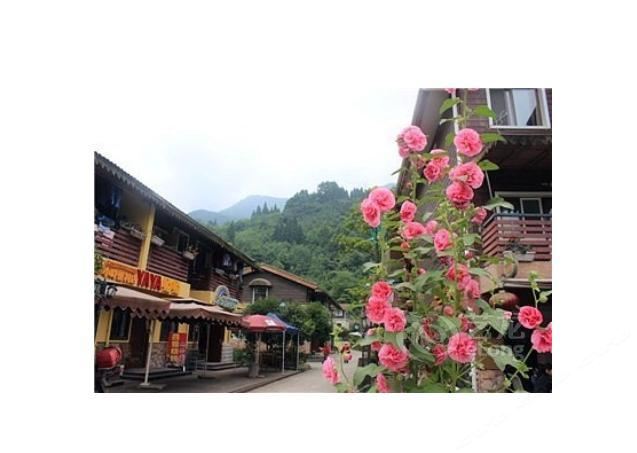 都江堰虹口左邻右舍乡村酒店