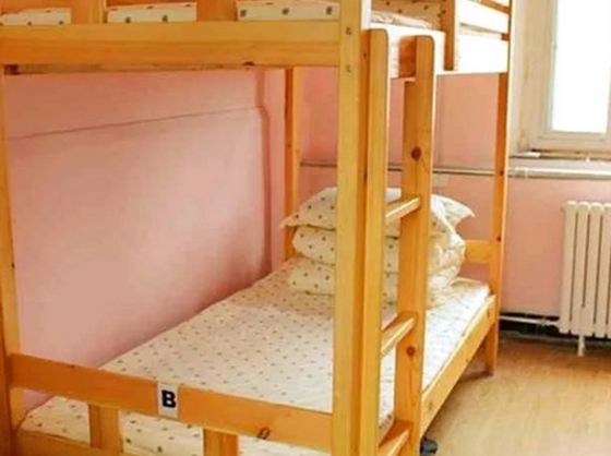 女生四人间(床位)