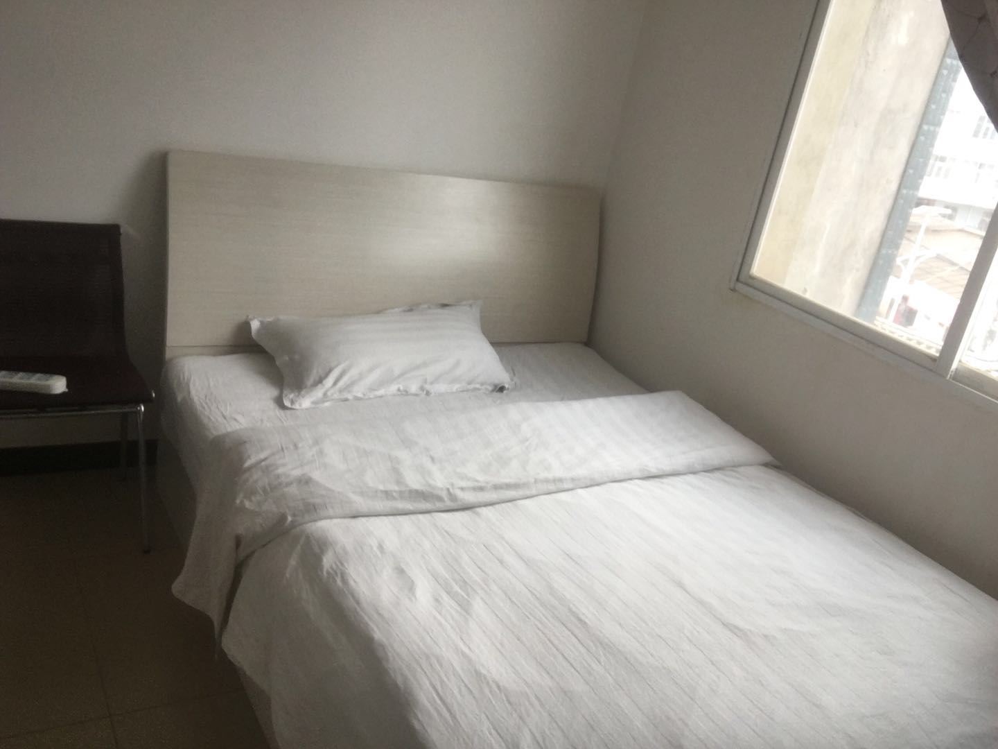 普通房(公共卫浴)