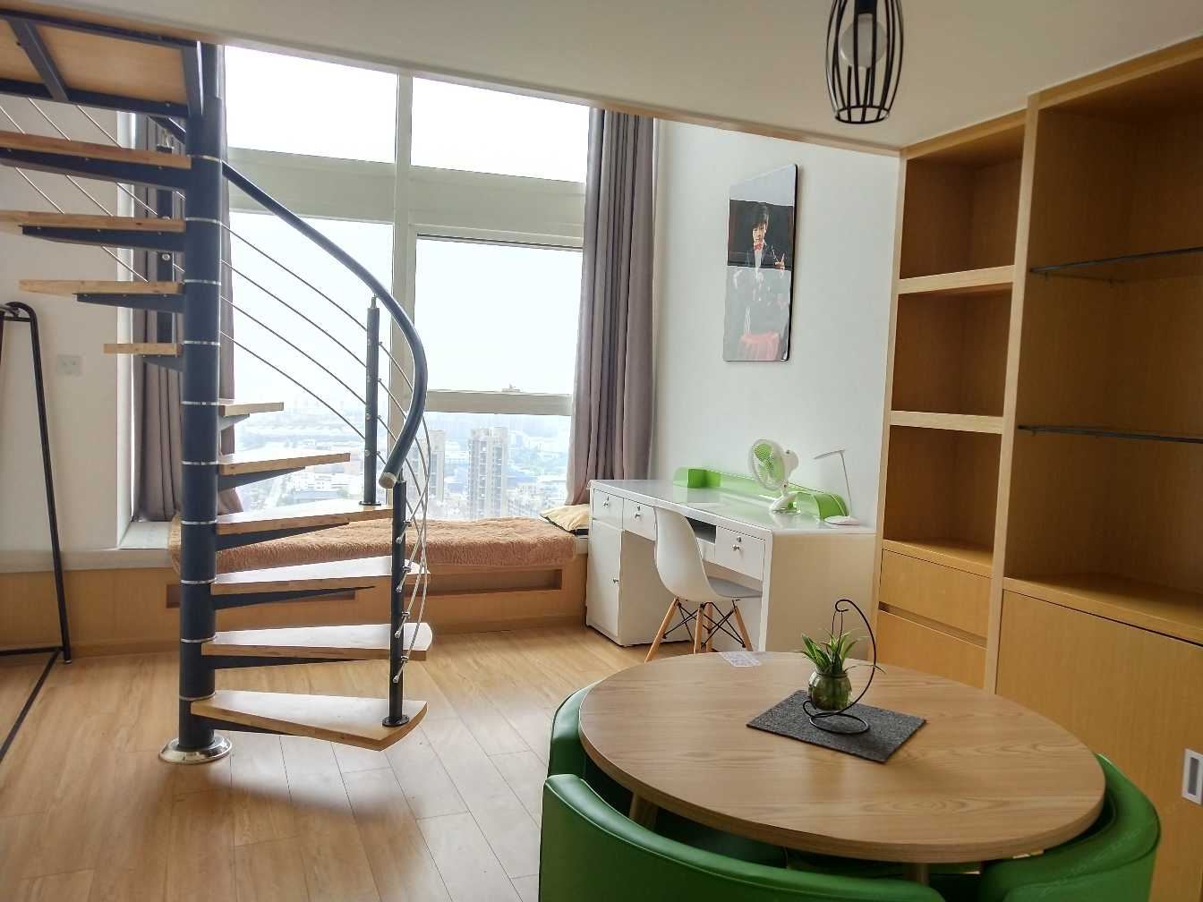 未来城loft大床房
