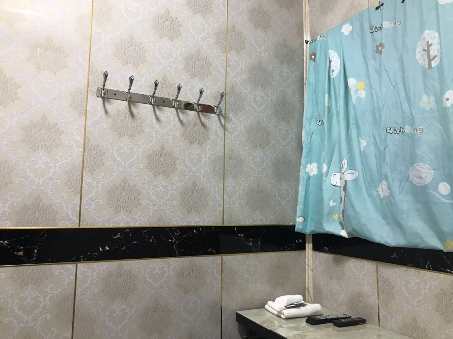 普通间(公共卫浴)