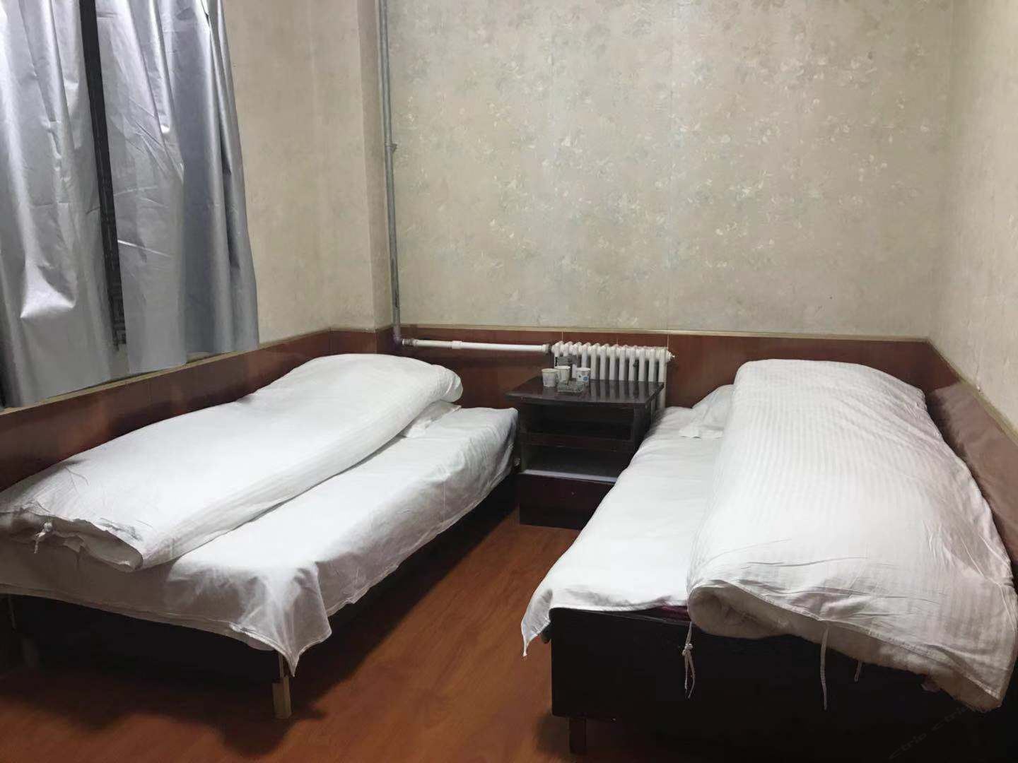 普通双床房(公共卫浴)