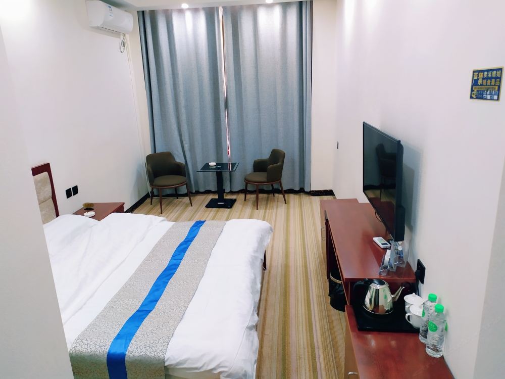 标准大床房