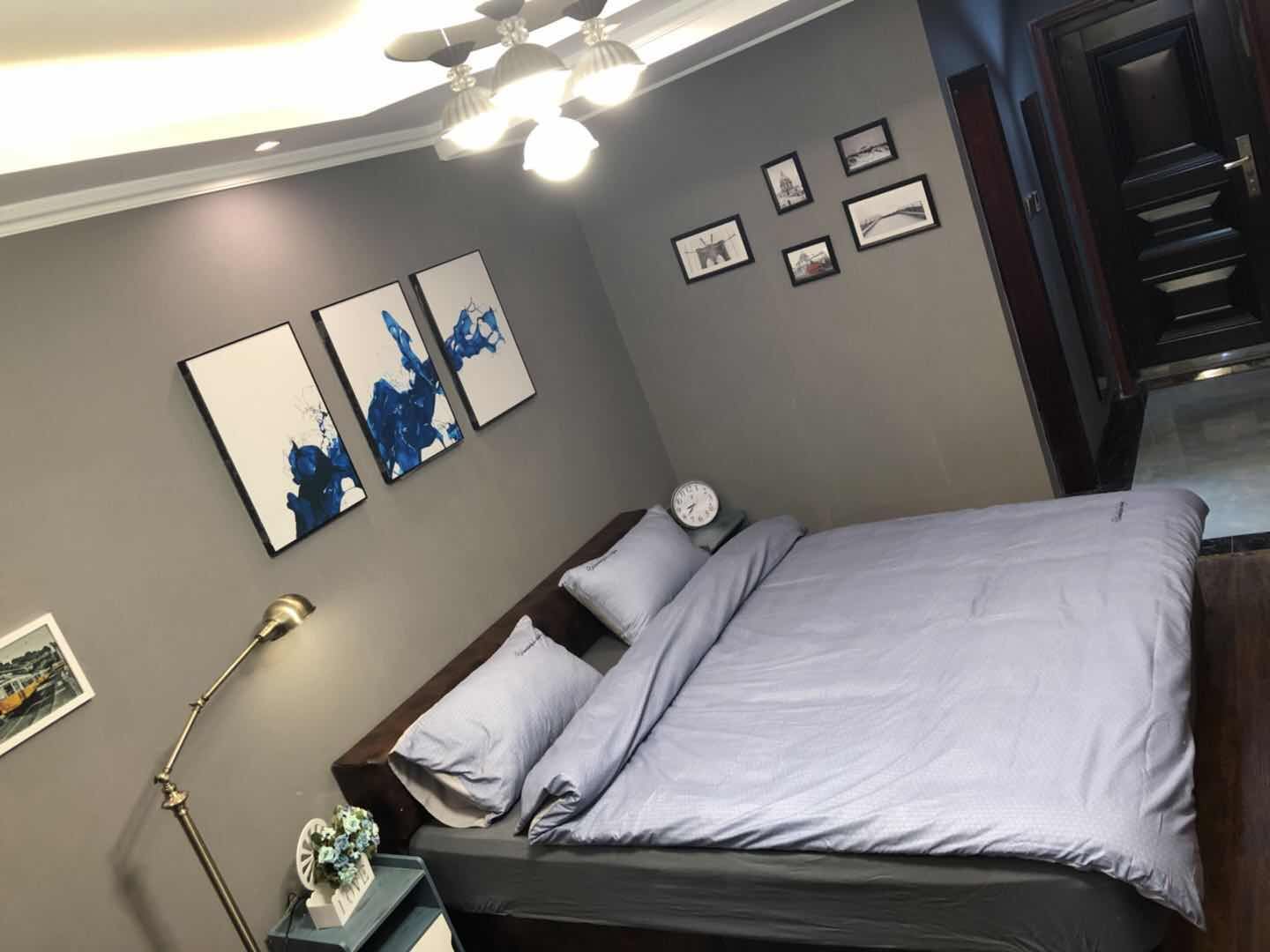 格调大床套房