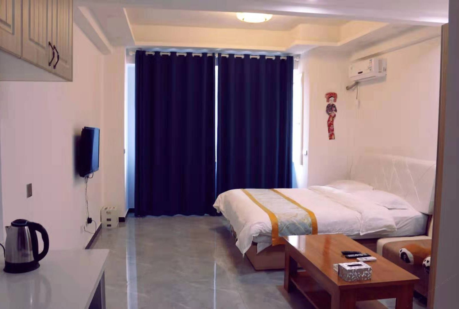 原木情缘大床房