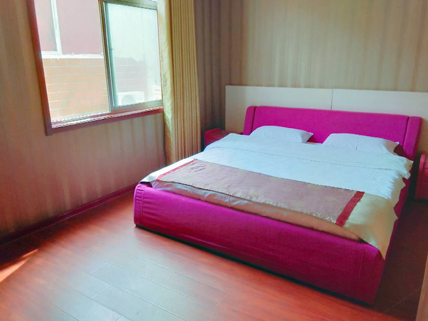 主题房