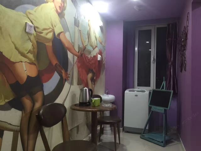 精致主题圆床房