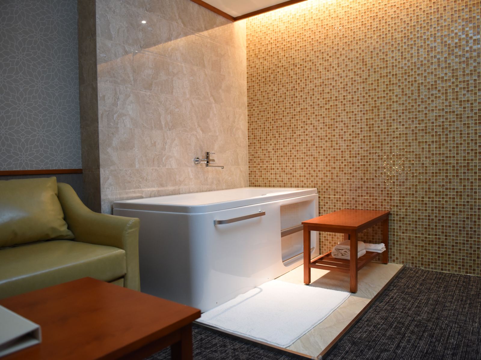 精品大床房(无窗)