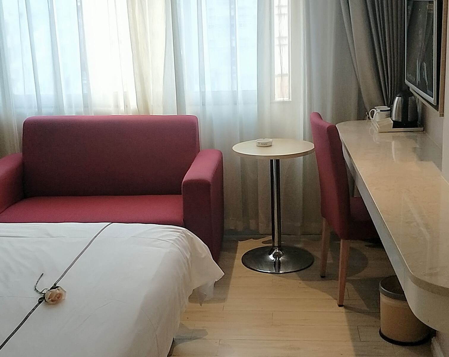 特惠大床房