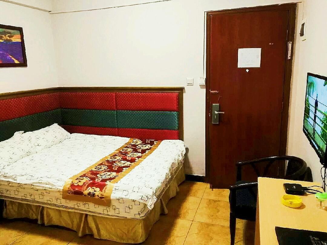 标准大床房