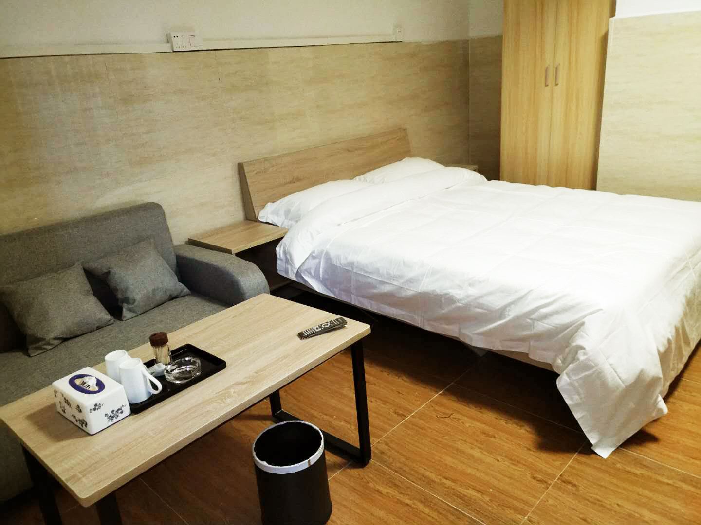 舒适大床房