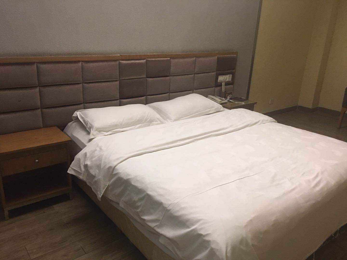 特惠大床房(无窗)
