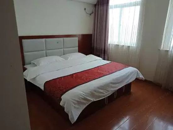 标准大床房