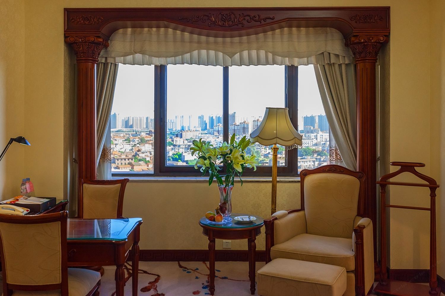 南馨楼豪华商务大床房