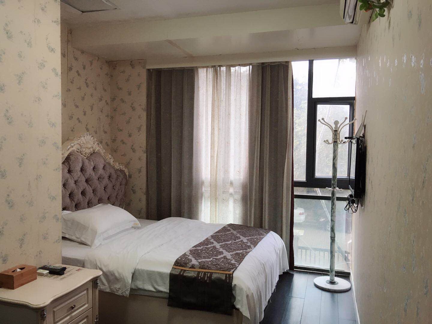 欧式标准大床房