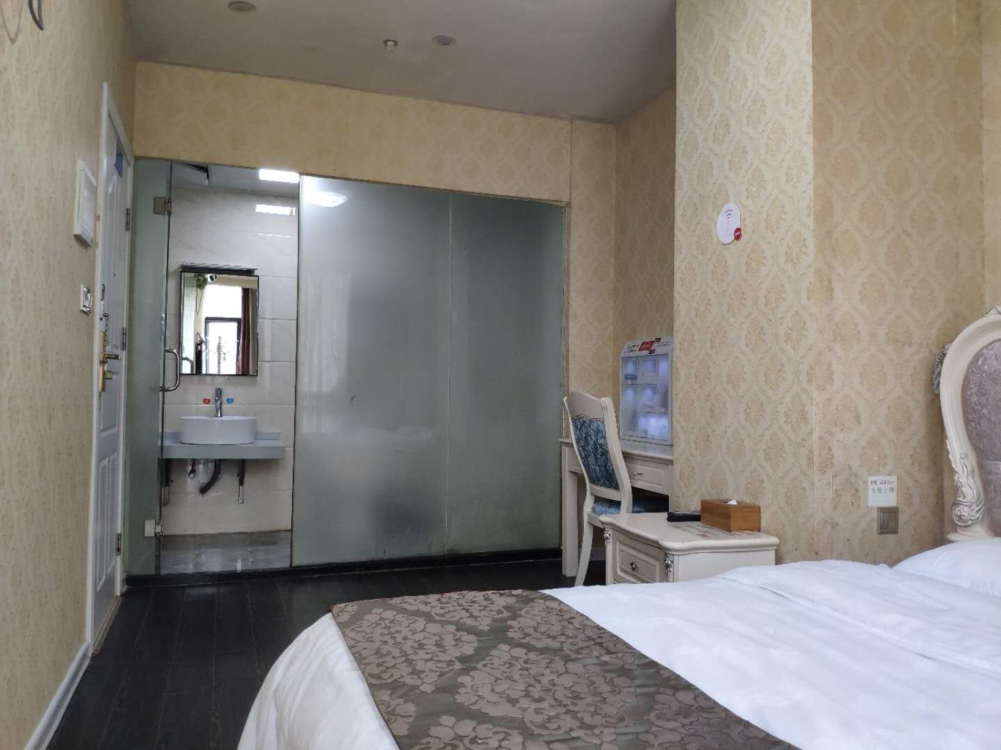 欧式标准大床房