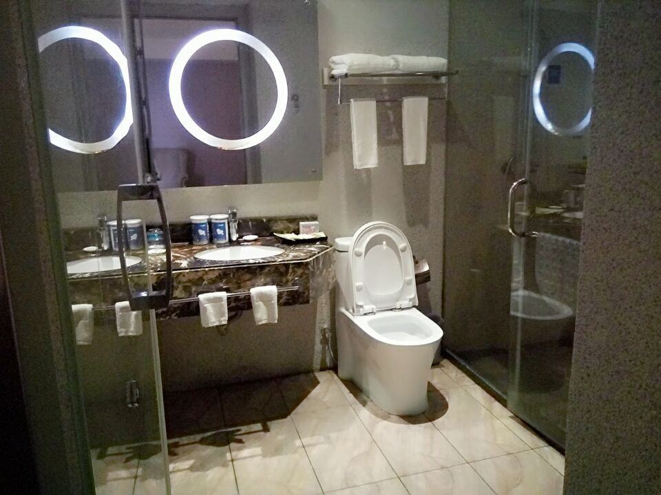 标准大床房(无窗)