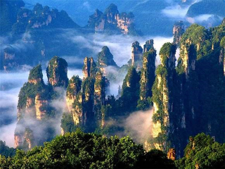 旅游去湖南張家界_湖南張家界旅游團(tuán)報(bào)價(jià)2021_湖南張家界旅游跟團(tuán)需多少錢