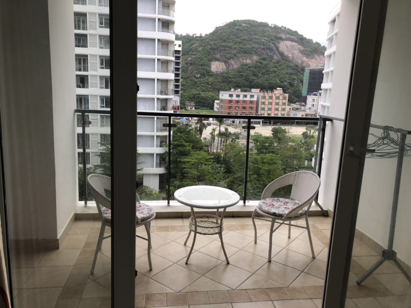豪华一房一厅三床房