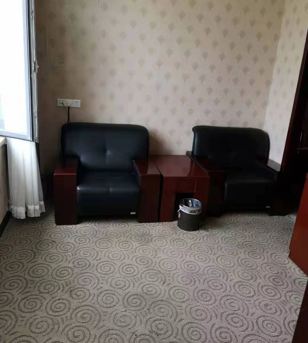 豪华大床房
