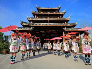 桂林陽(yáng)朔跟團(tuán)游與自由行_桂林陽(yáng)朔旅游多少錢(qián)_桂林陽(yáng)朔旅行團(tuán)旅游報(bào)價(jià)