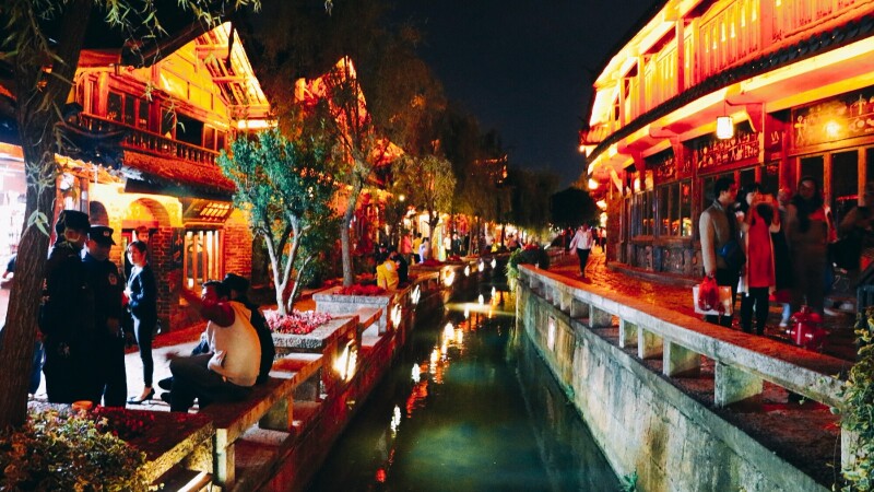 丽江酒吧街            