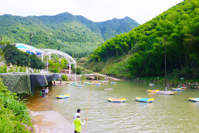 三十多度的高温天气,我只想要……虎啸峡漂流