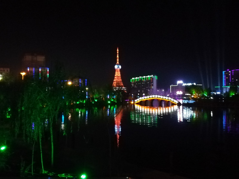 新疆巴楚夜景迷人
