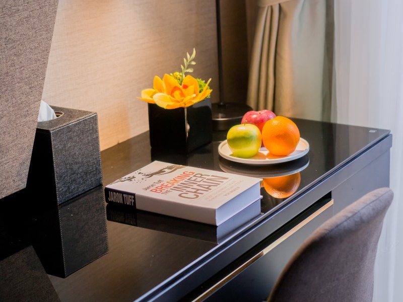 hotelPic