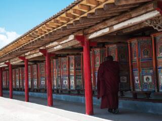 到西寧旅游_西寧游花多少錢_西寧高端品質(zhì)旅游團