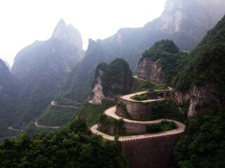 張家界玻璃棧道組團(tuán)旅游_廣州張家界玻璃棧道旅游團(tuán)_跟團(tuán)張家界玻璃棧道游價(jià)格
