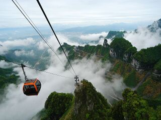 去張家界旅游怎么走_(dá)張家界八月份旅游_2021去張家界跟團(tuán)多少錢(qián)