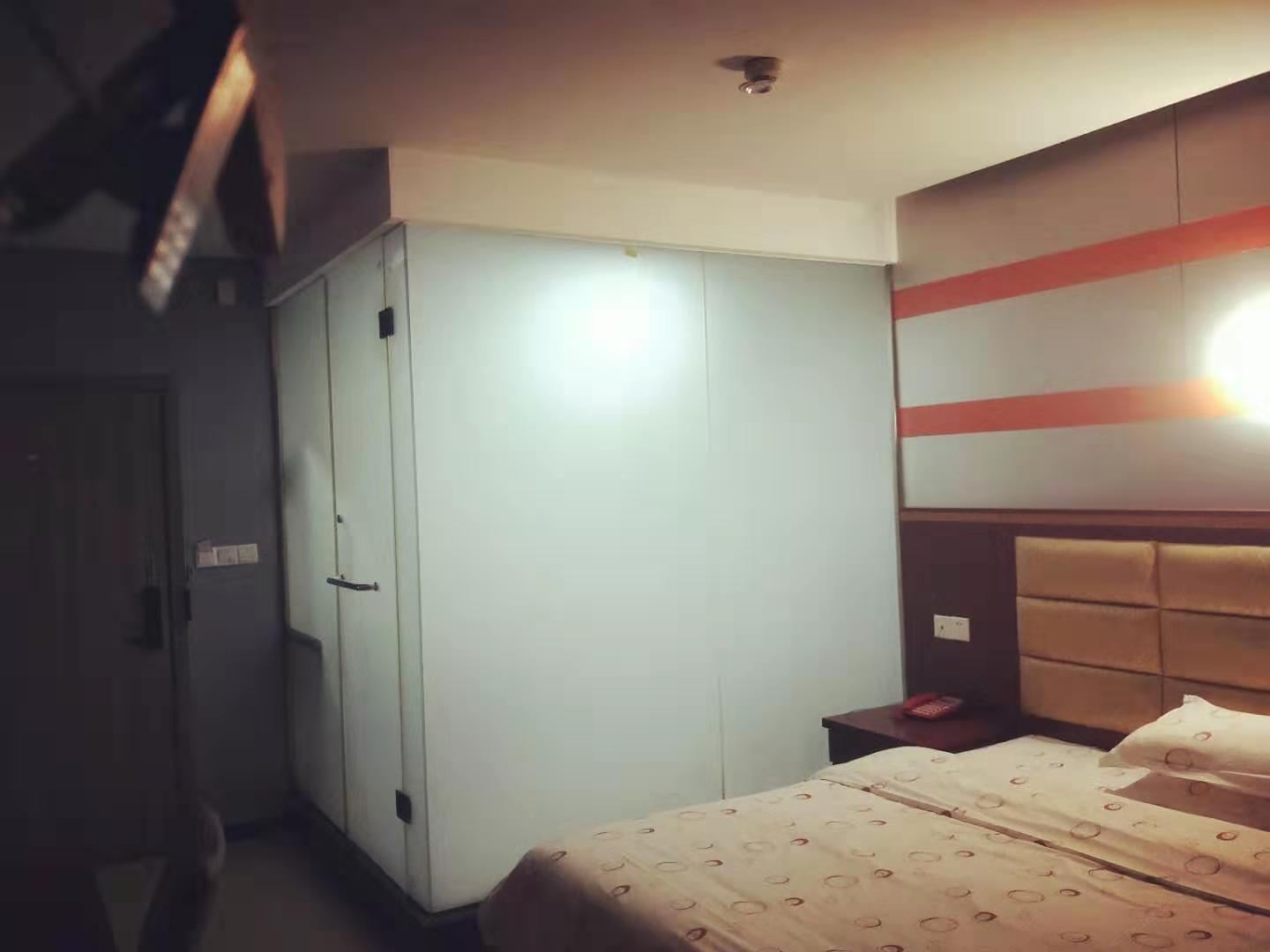 大床房