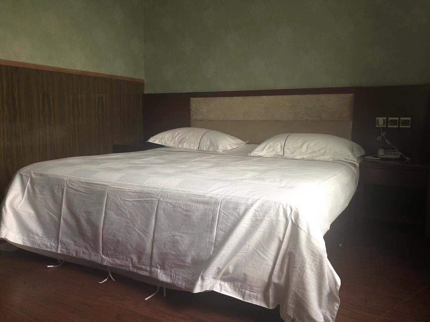 普通单人间